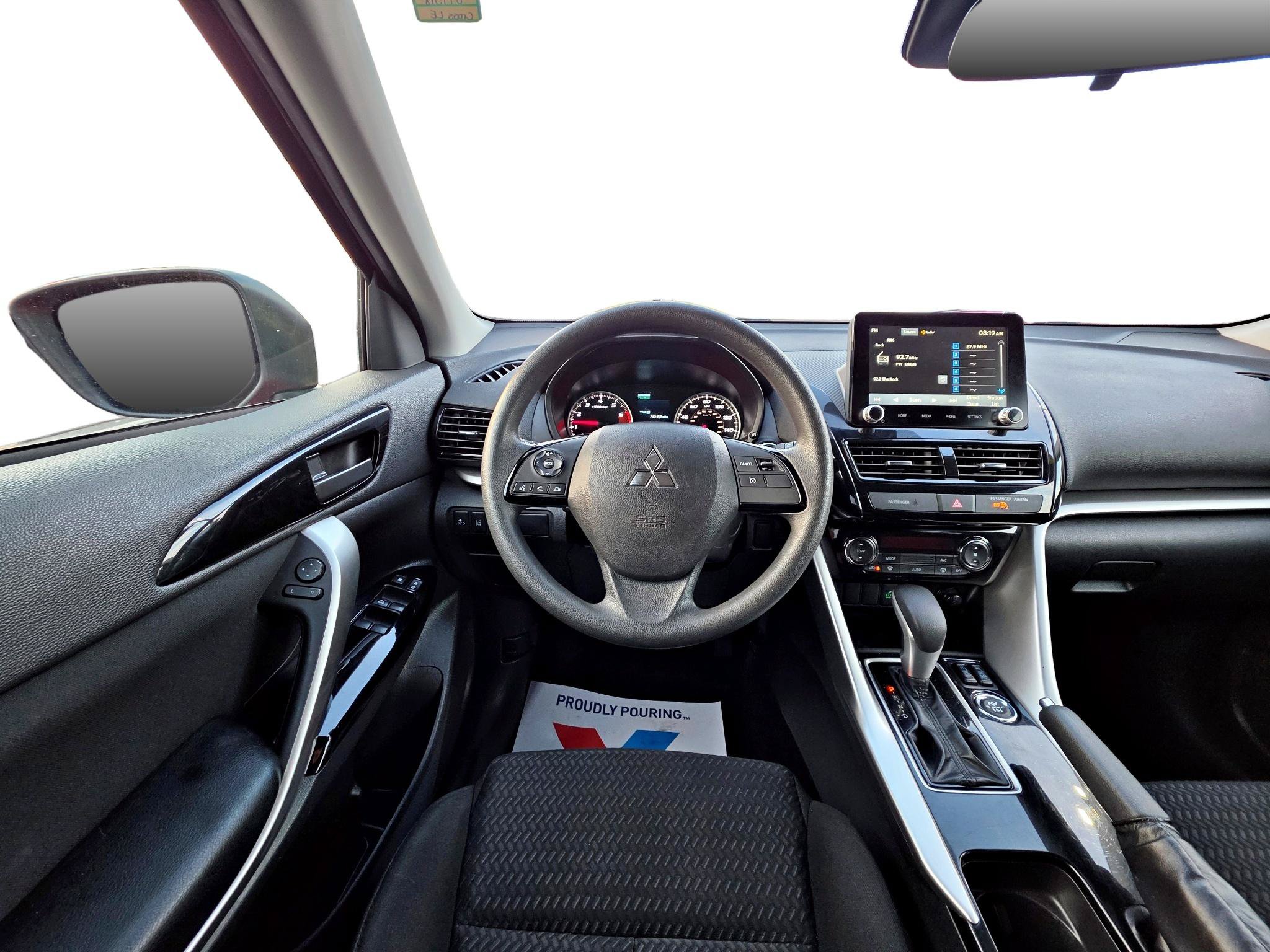 Used 2024 Mitsubishi Eclipse Cross LE AWD/4WD image 4