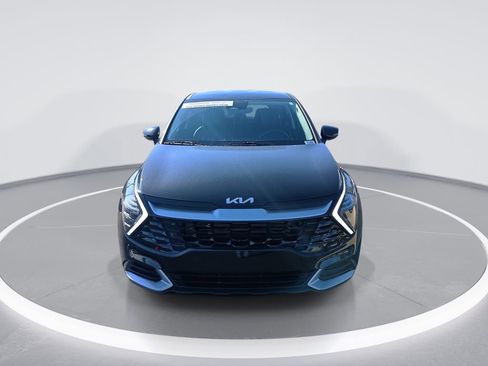 Certified 2024 Kia Sportage EX image 3