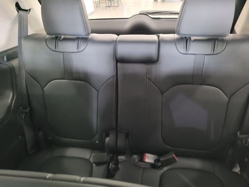 New 2025 Honda Pilot EX-L image 9