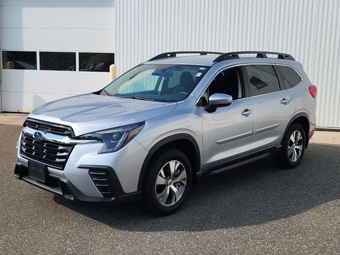 Certified 2025 Subaru Ascent Premium AWD/4WD image 3