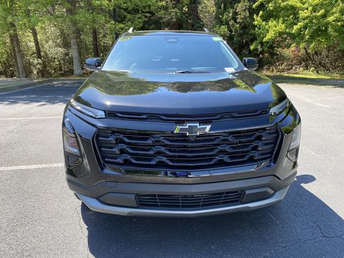 Used 2026 Chevrolet Equinox LT w/ Convenience Package II image 3