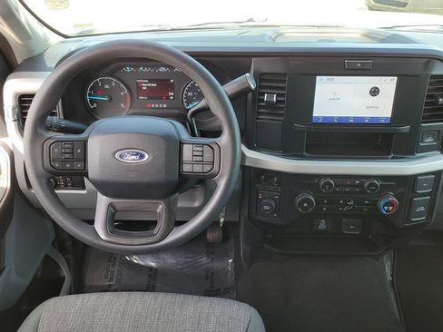 Certified 2025 Ford F250 XLT AWD/4WD image 9