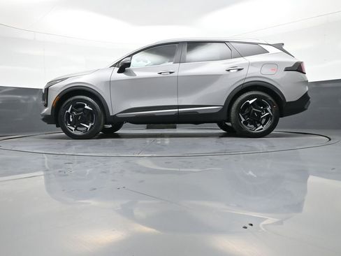 New 2026 Kia Sportage EX image 32