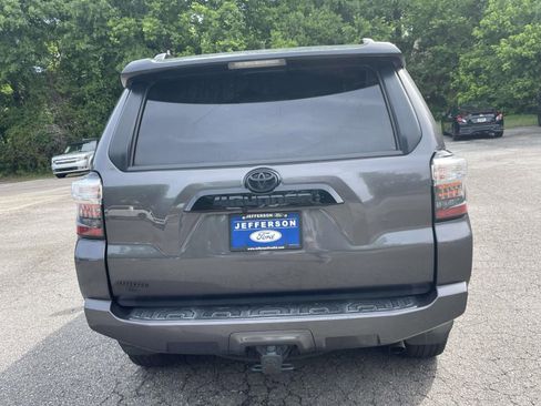 Used 2020 Toyota 4Runner Venture AWD/4WD image 4
