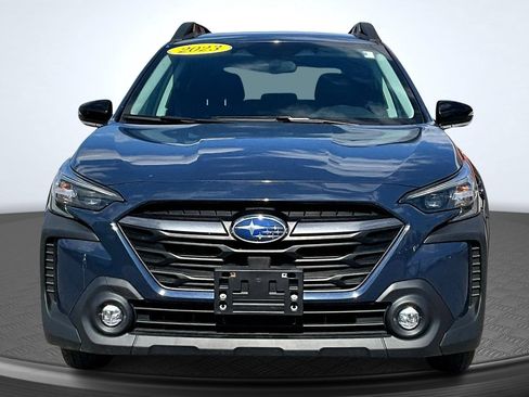 Used 2023 Subaru Outback Premium AWD/4WD image 2