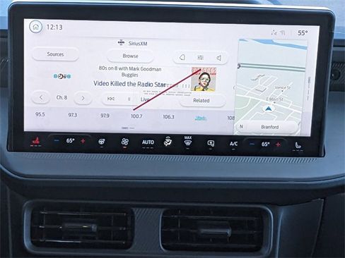 New 2025 Ford Maverick Lariat w/ Black Appearance Package image 16