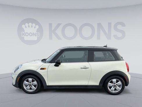 Used 2014 MINI Cooper 2-Door Hardtop image 2