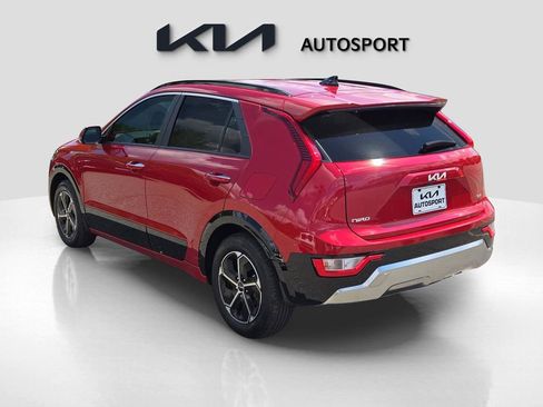 New 2025 Kia Niro SX image 10