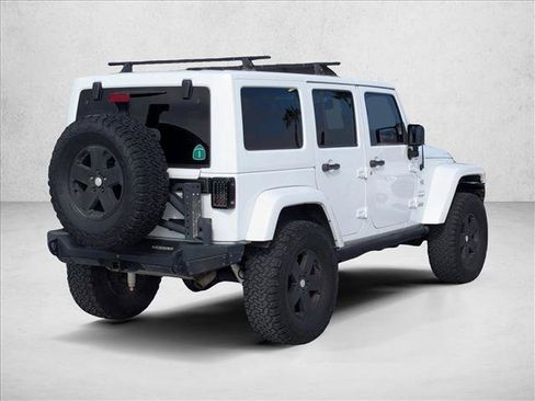 Used 2012 Jeep Wrangler Unlimited Sahara w/ Connectivity Group AWD/4WD image 5