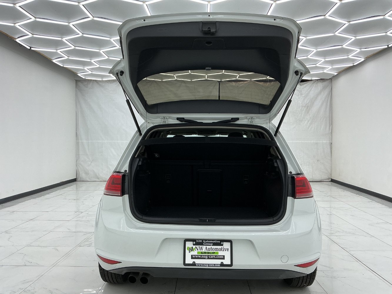 Used 2016 Volkswagen Golf S FWD image 42