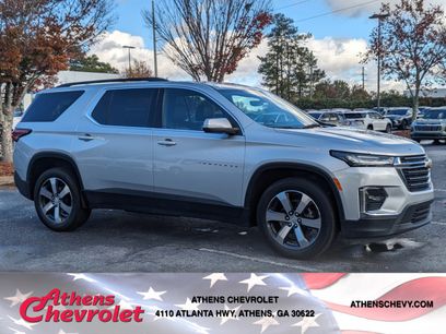 Used 2022 Chevrolet Traverse LT w/ LT Premium Package