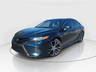 Used 2019 Toyota Camry SE image 1