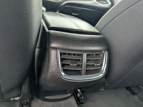 Used 2023 Chevrolet Malibu LT image 28