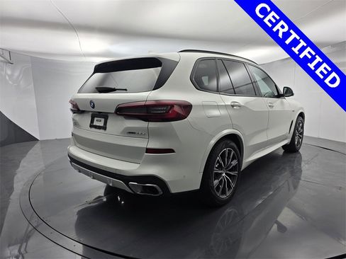 Used 2023 BMW X5 xDrive45e w/ M Sport Package image 4