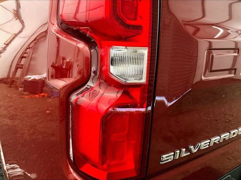 Used 2020 Chevrolet Silverado 1500 Custom Trail Boss image 28