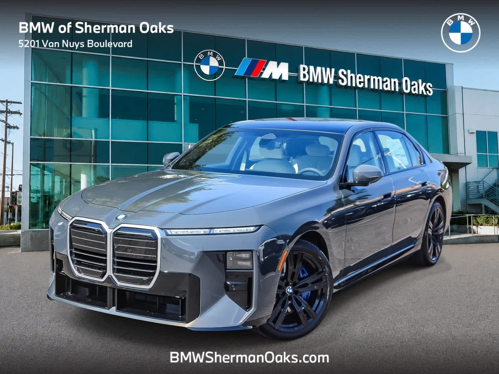 New 2027 BMW 740i w/ Executive Package RWD image 1