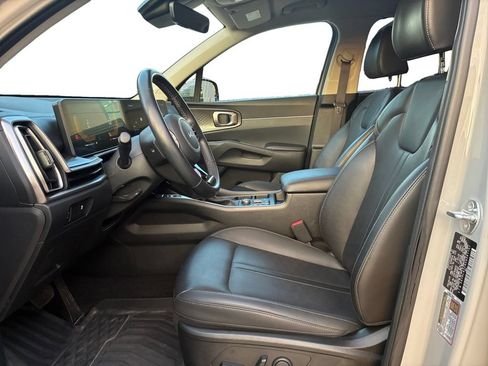 Used 2025 Kia Sorento S FWD image 21