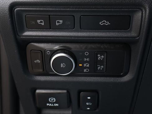 Used 2021 Ford F150 Lariat AWD/4WD image 24