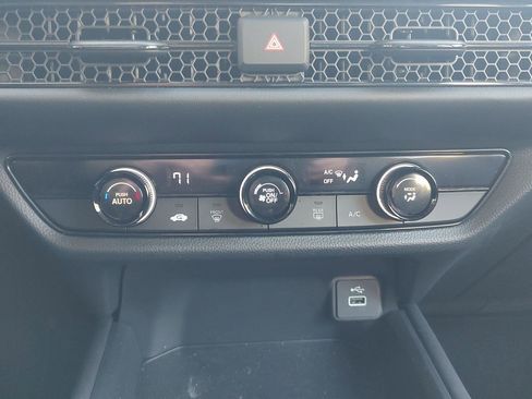 Used 2023 Honda HR-V LX image 10