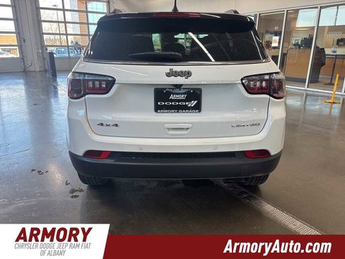 Used 2022 Jeep Compass Limited image 5