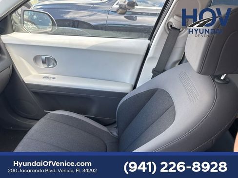 Certified 2022 Hyundai Ioniq 5 SE image 9