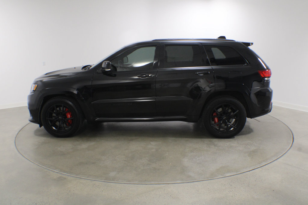 Used 2021 Jeep Grand Cherokee SRT w/ Trailer Tow Group IV AWD/4WD image 4