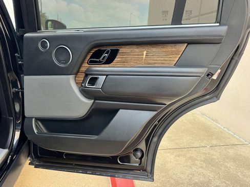 Used 2019 Land Rover Range Rover Long Wheelbase Supercharged AWD/4WD image 16