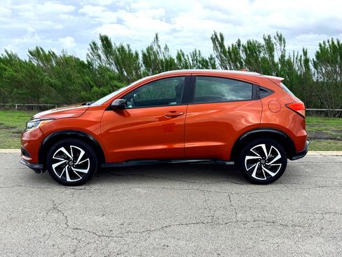 Used 2020 Honda HR-V Sport image 3