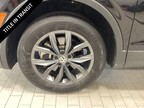 Used 2024 Volkswagen Tiguan SE AWD/4WD image 22