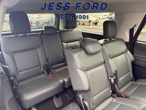 Used 2025 Ford Expedition Max Active image 13