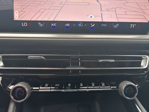 New 2026 Chevrolet Traverse LT image 36