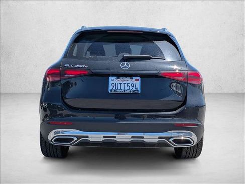 Used 2025 Mercedes-Benz GLC 350e 4MATIC image 6