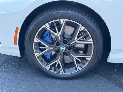 Used 2026 BMW 228i xDrive w/ M Sport Package AWD/4WD image 9
