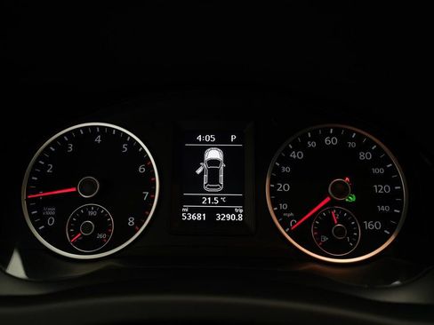 Used 2013 Volkswagen Tiguan SEL image 2