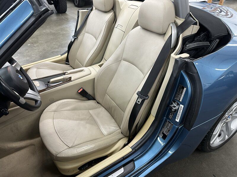Used 2003 BMW Z4 3.0i RWD image 21