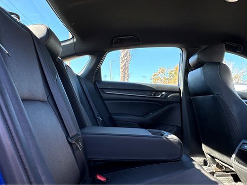 Used 2022 Honda Accord Sport image 12