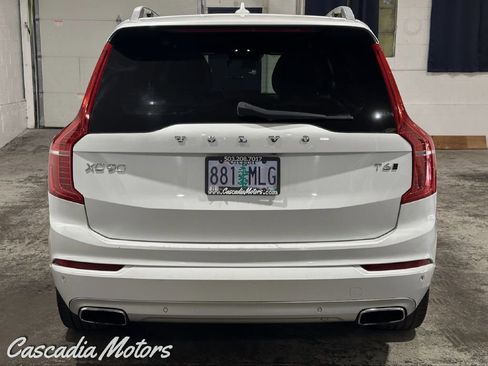 Used 2019 Volvo XC90 T6 Momentum image 5