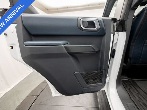 Used 2024 Ford Bronco Outer Banks AWD/4WD image 36