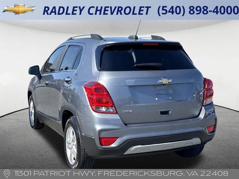 Used 2019 Chevrolet Trax LT w/ LT Convenience Package image 14