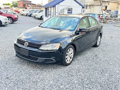 Used 2014 Volkswagen Jetta SE FWD image 1