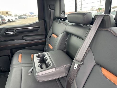 Used 2024 GMC Sierra 1500 AT4 w/ Technology Package image 24