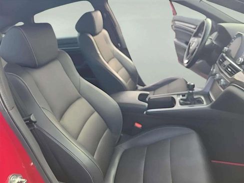 Used 2018 Honda Accord Sport image 29