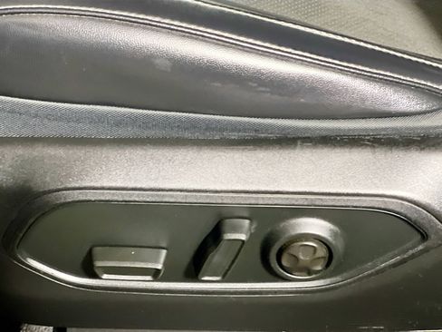 Used 2021 Jeep Grand Cherokee L Laredo image 15