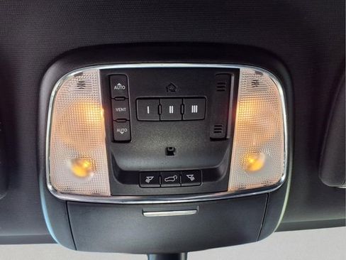 Used 2015 Jeep Grand Cherokee Limited AWD/4WD image 27