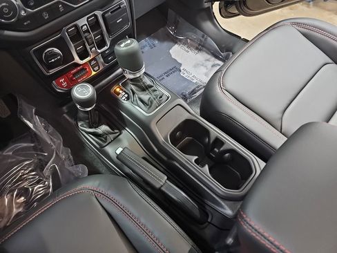 New 2026 Jeep Wrangler Rubicon image 25