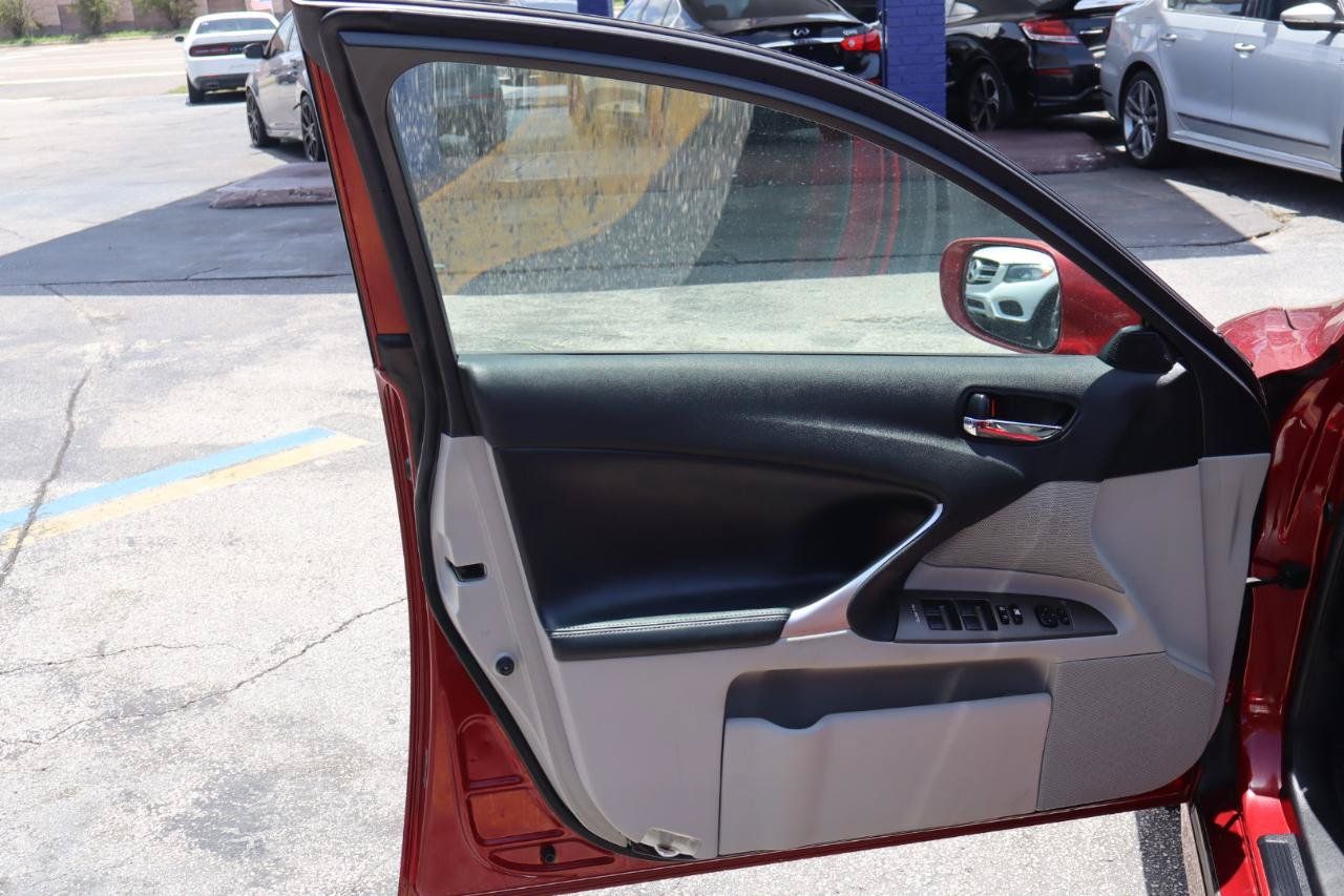 Used 2010 Lexus IS 250 w/ Preferred Accessory Package RWD image 13