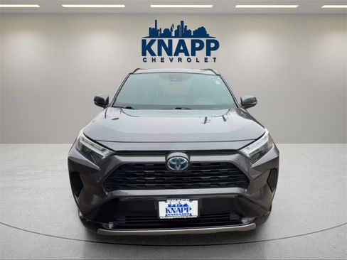 Used 2022 Toyota RAV4 SE image 8