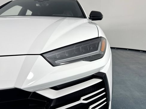 Used 2021 Lamborghini Urus AWD/4WD image 59