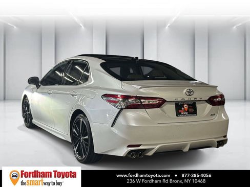 Used 2019 Toyota Camry XSE w/ Carpet Mat Package FWD image 5
