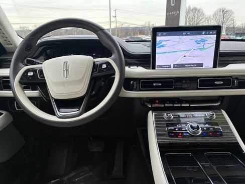 Certified 2024 Lincoln Aviator Black Label image 24